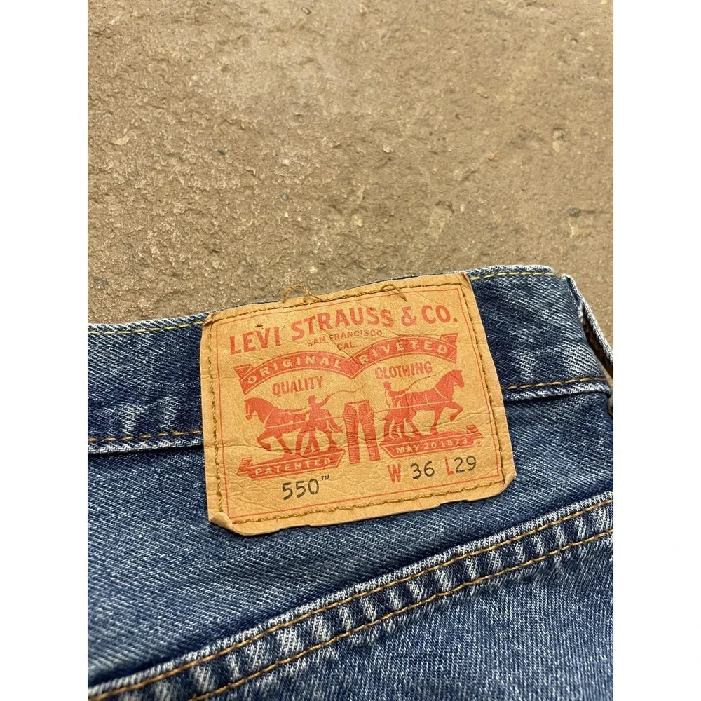 Levis 550 Jeans Mens 36x29‎ Medium Wash Blue Relaxed Tapered Zip Fly Denim